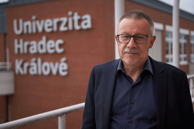 doc. PhDr. Pavel Vacek, Ph.D.